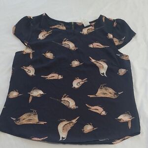 Westmoon Darling Soft Bird Shirt .Size Medium New Condition